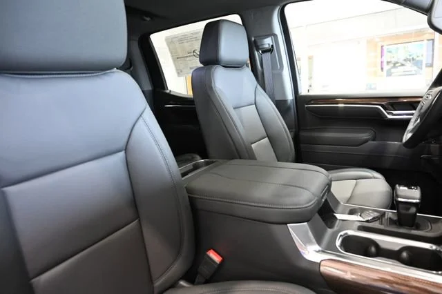 2026 Chevrolet Silverado 1500 LT Trail Boss - Photo 9