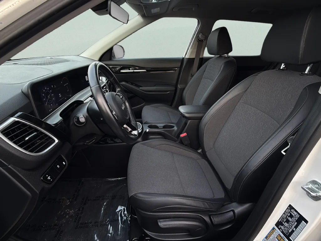 Certified Used 2024 Snow White Pearl Kia S image 24
