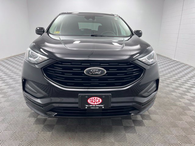 Used 2023 Agate Black Metallic Ford SE image 3