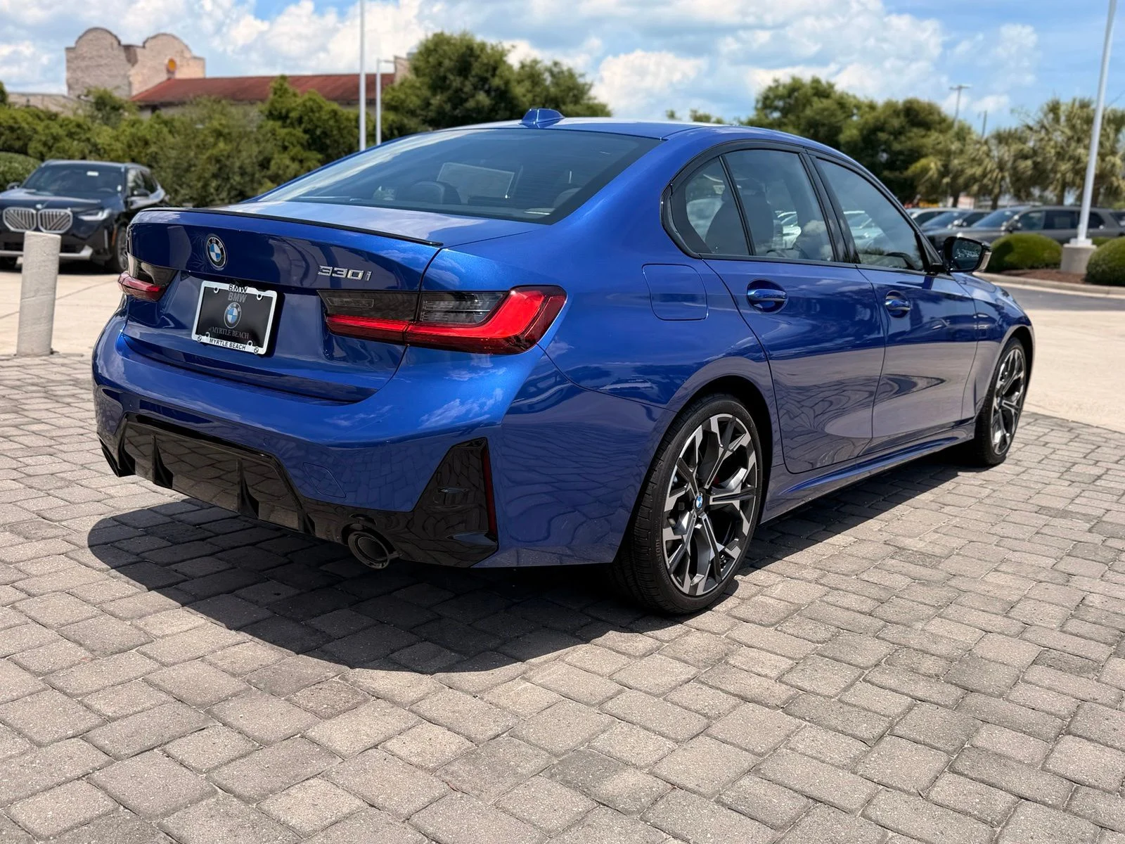 New 2026 Portimao Blue Metallic BMW 330i image 9