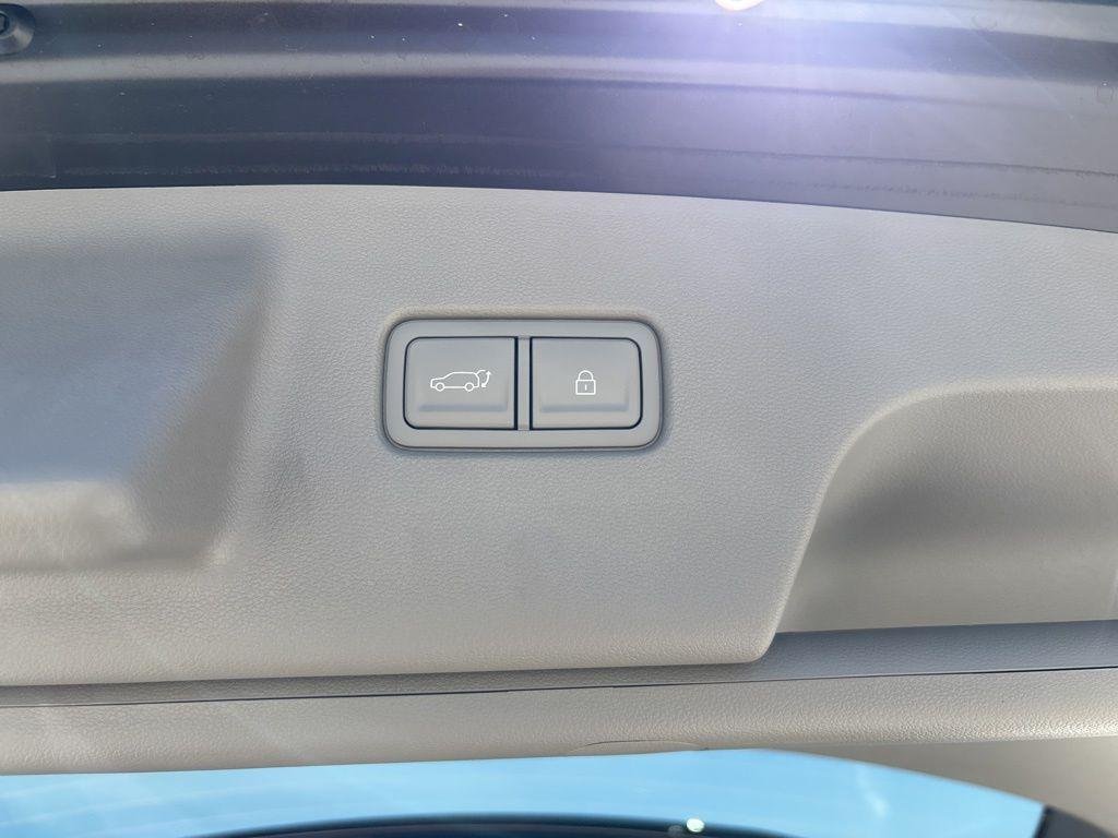 New 2026 Abyss Black Hyundai SEL 8P image 40