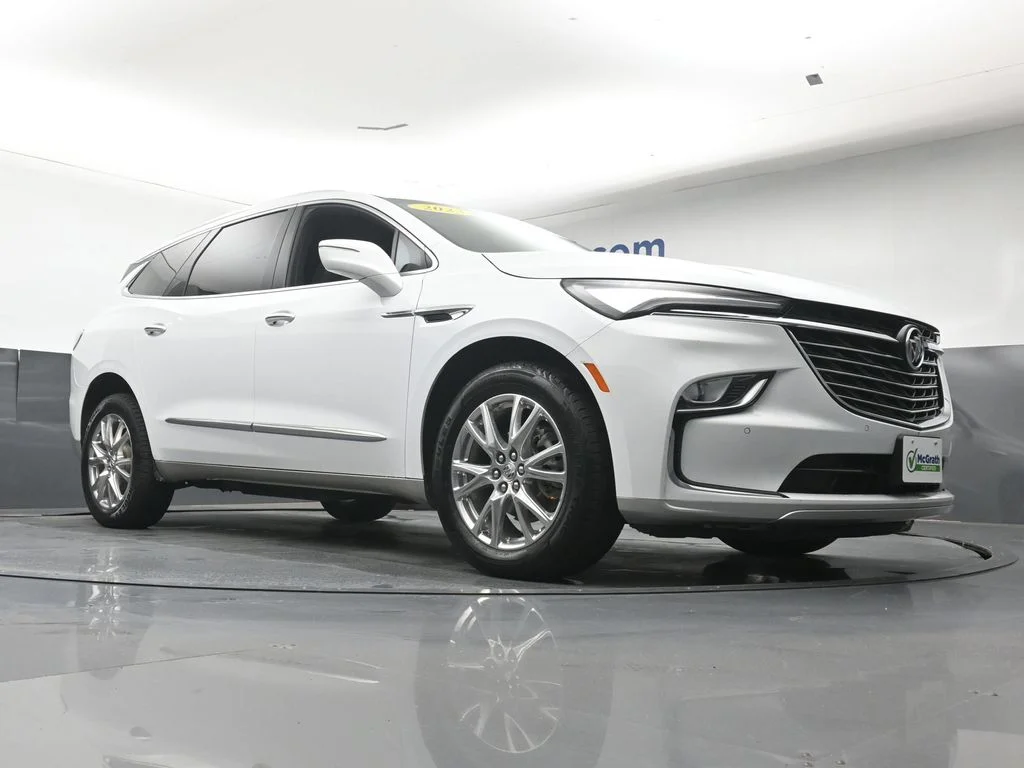 Used 2023 White Buick Essence image 29