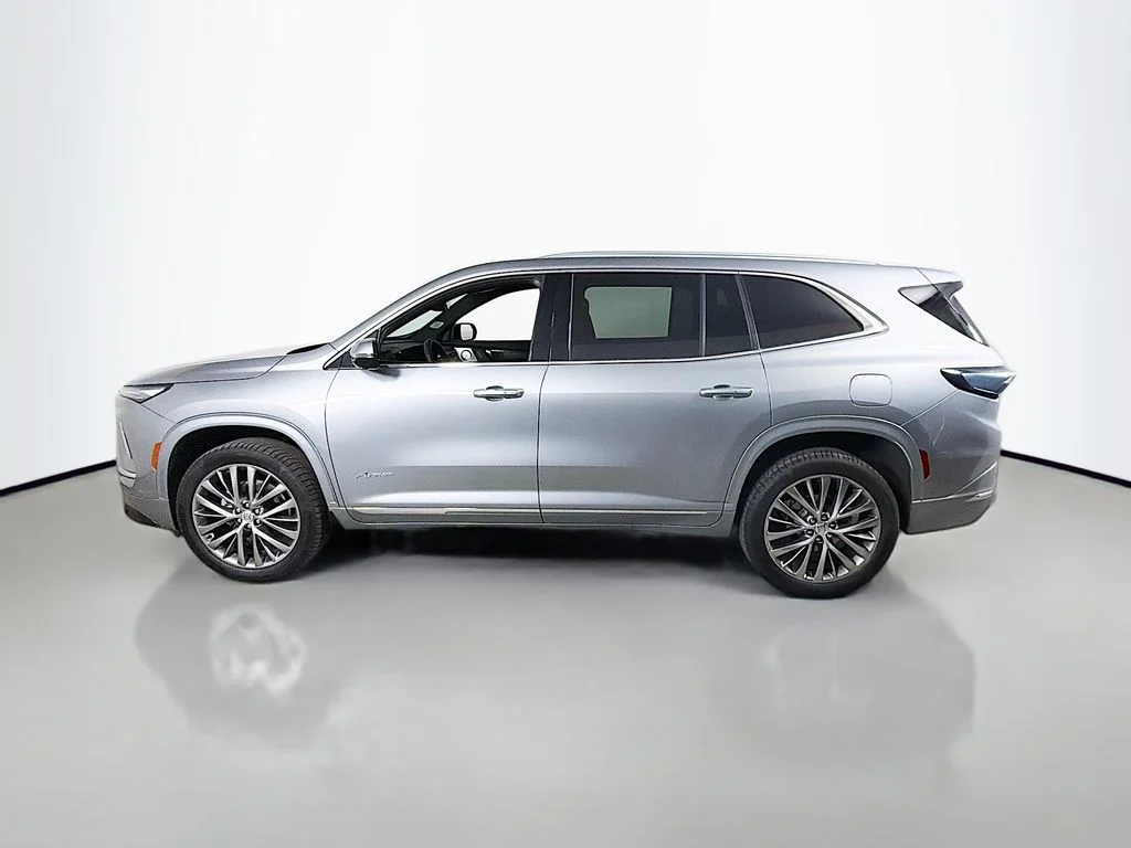 Used 2026 Gray Buick Avenir image 9
