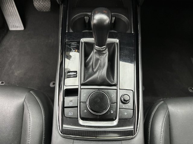 Used 2021 White Mazda Preferred image 19