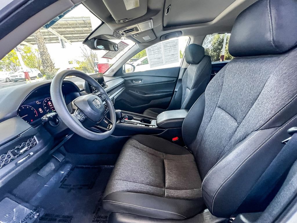 Used 2024 White Honda EX image 16
