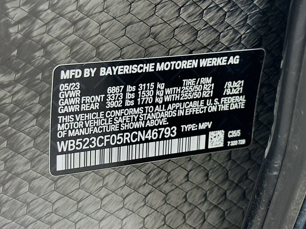 Used 2024 Blue BMW xDrive50 image 32
