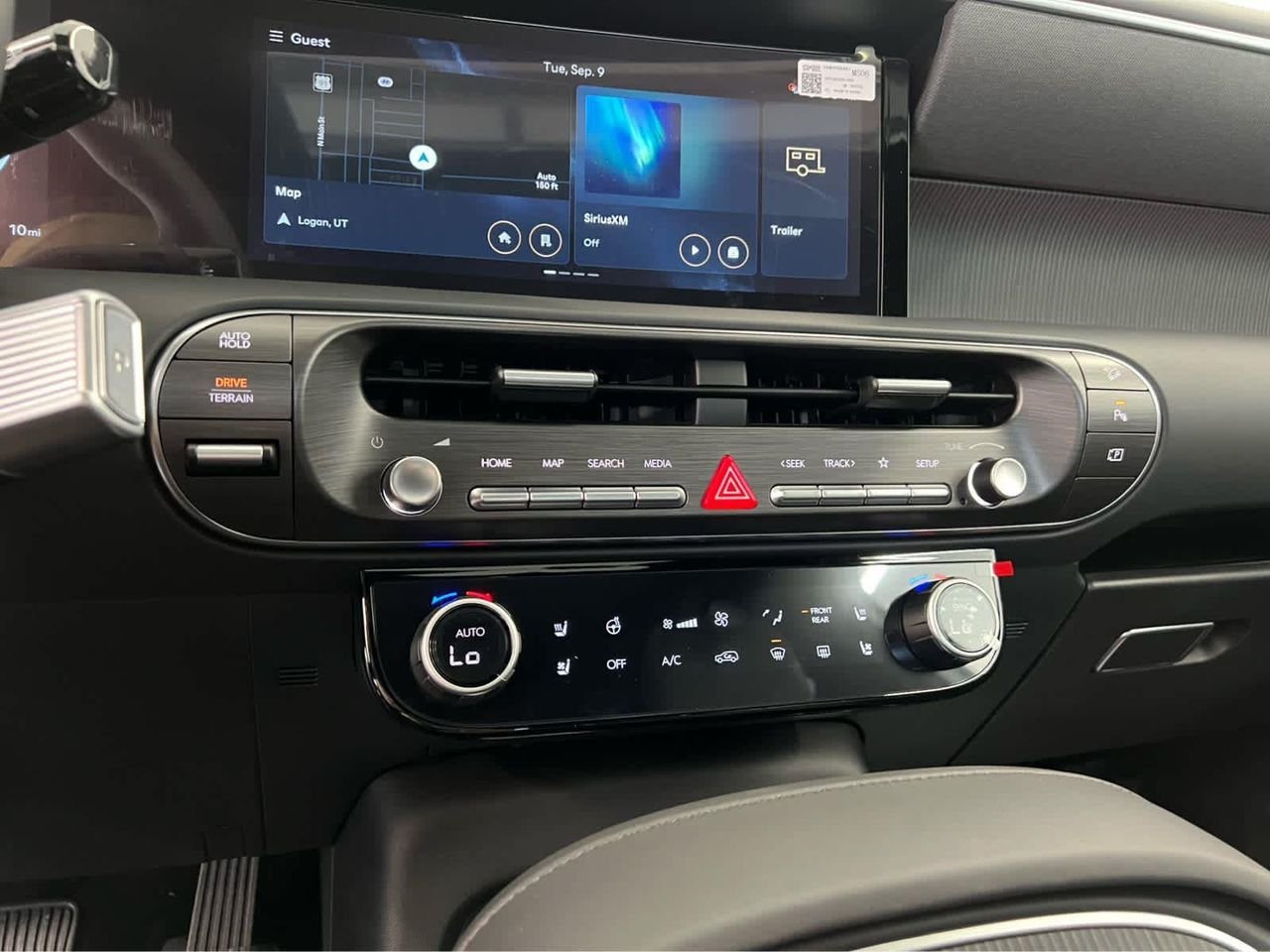 New 2026 Ecotronic Gray Pearl Hyundai Calligraphy AWD image 17