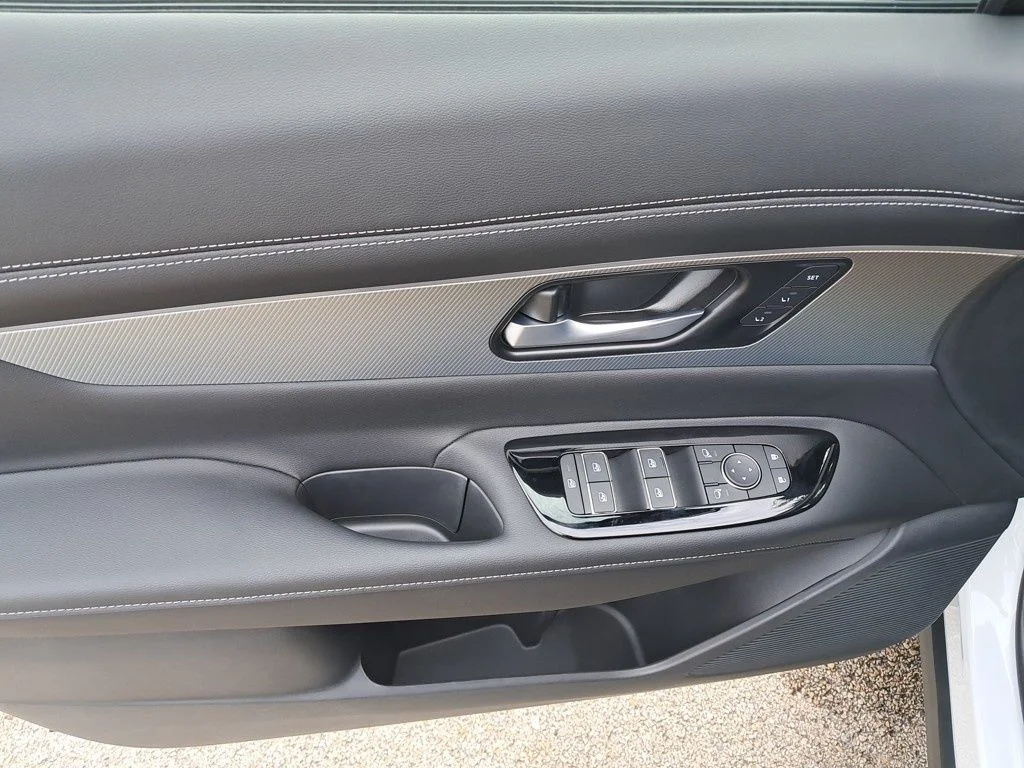 2025 Nissan Murano SL - Photo 11