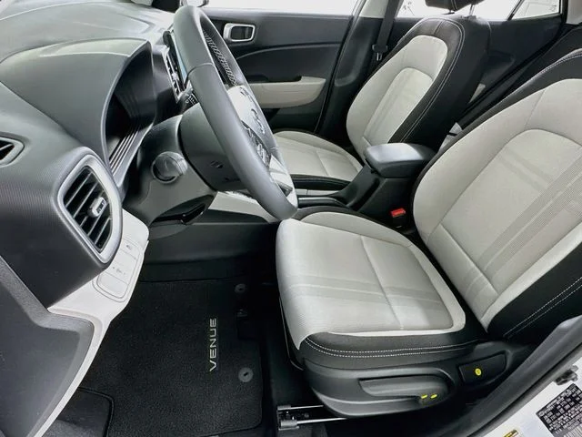 New 2026 Hyundai VENUE SEL