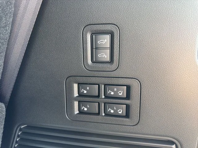2026 Nissan Armada PRO-4X - Photo 38