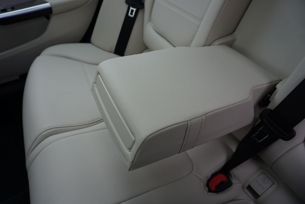 New 2026 Polar White Mercedes-Benz C 300 image 25
