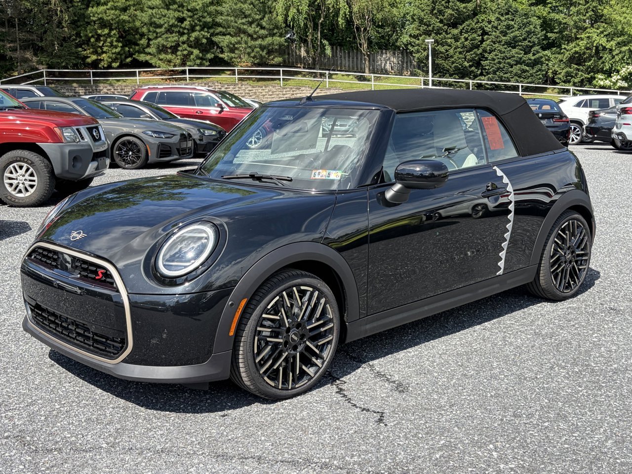 New 2026 Midnight Black II Metallic MINI ICONIC image 7