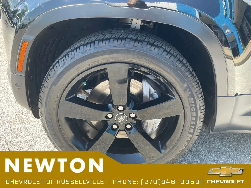 Used 2023 Black Land Rover SE image 52