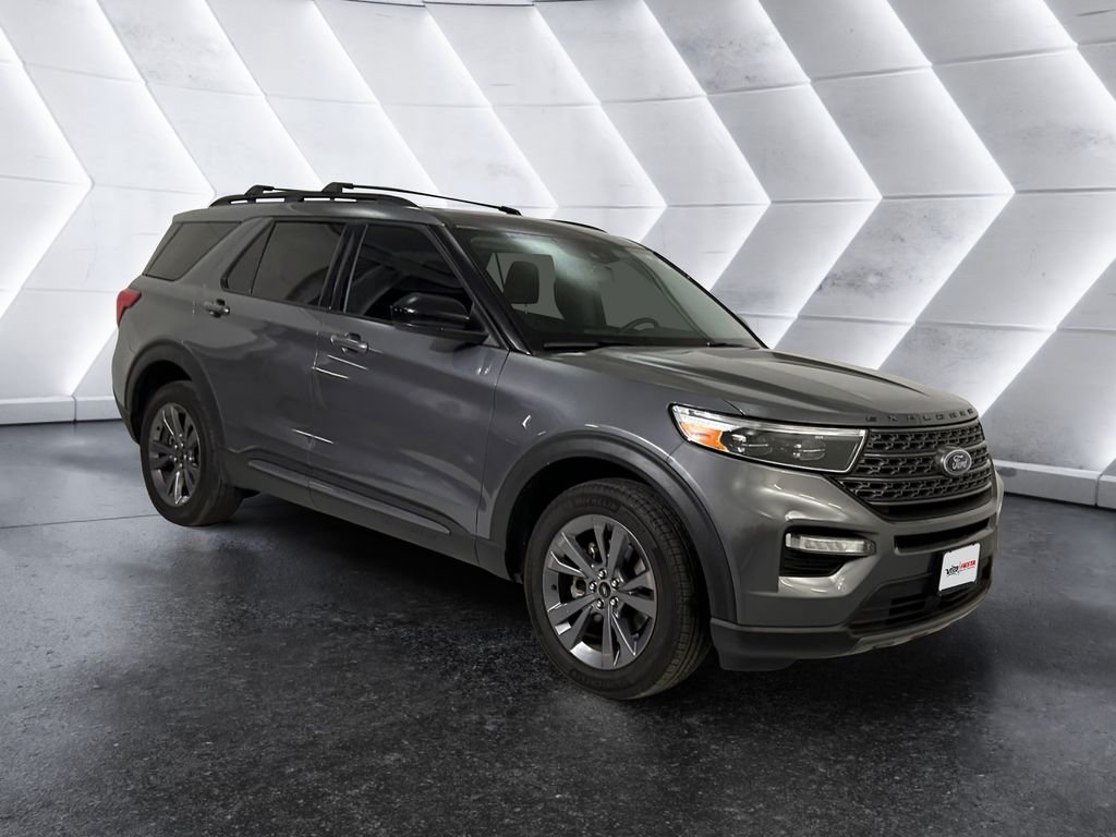 Used 2022 Gray Ford XLT image 1
