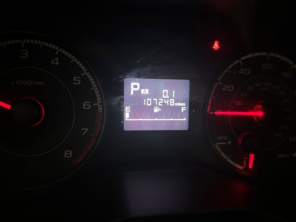 Used 2019 White Subaru 2.0i Premium image 10