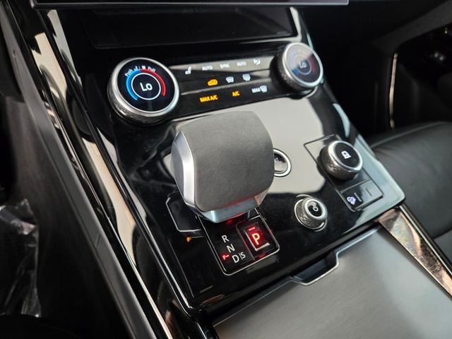 Used 2023 Gray Land Rover SE Dynamic image 22
