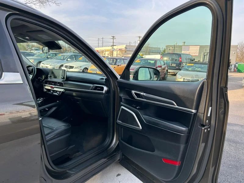 2021 Kia Telluride S - Photo 19