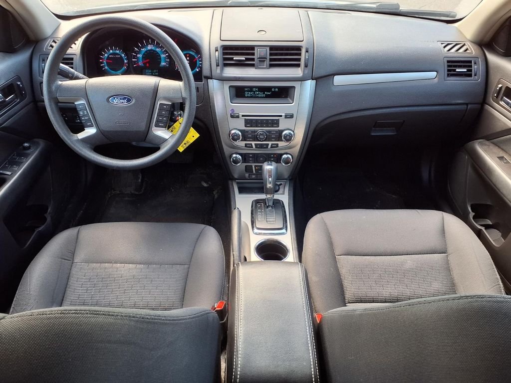 Used 2012 Black Ford SE image 9