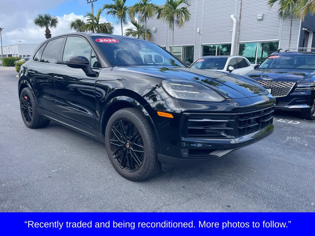 2025 Porsche Cayenne Base