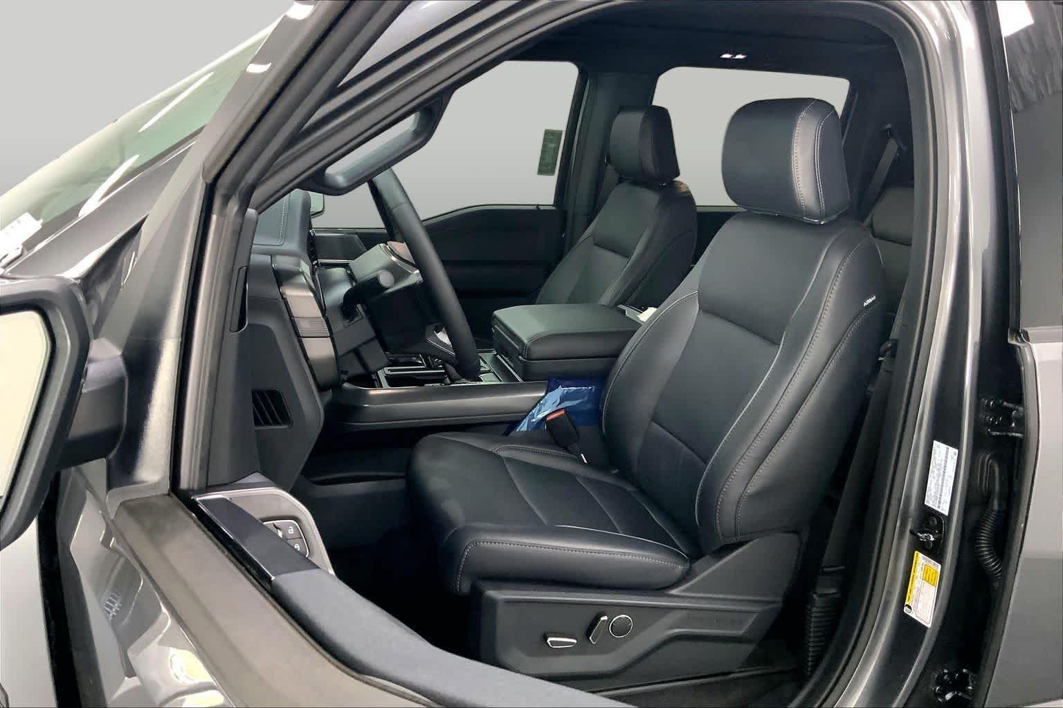 New 2026 Carbonized Gray Metallic Ford Lariat® image 8
