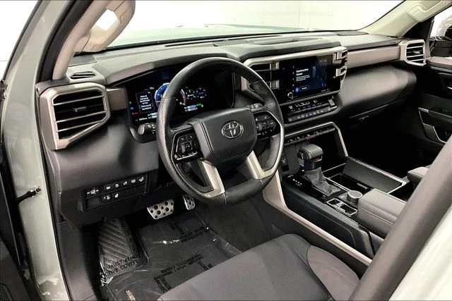 Used 2024 Lunar Rock Toyota SR5 image 15
