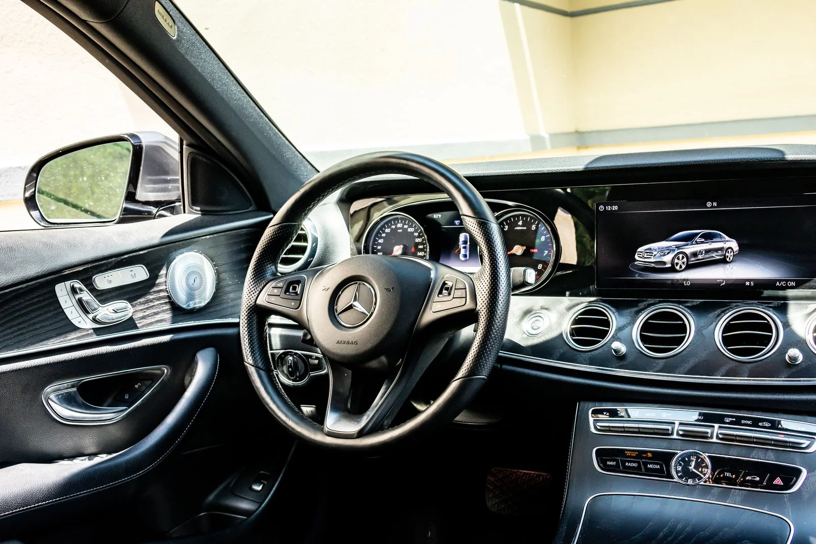 Used 2018 Gray Mercedes-Benz E 300 image 17