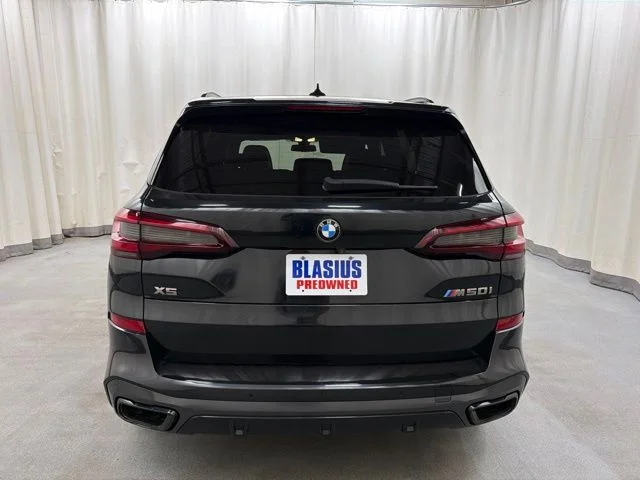 Used 2022 Black BMW M50i image 5