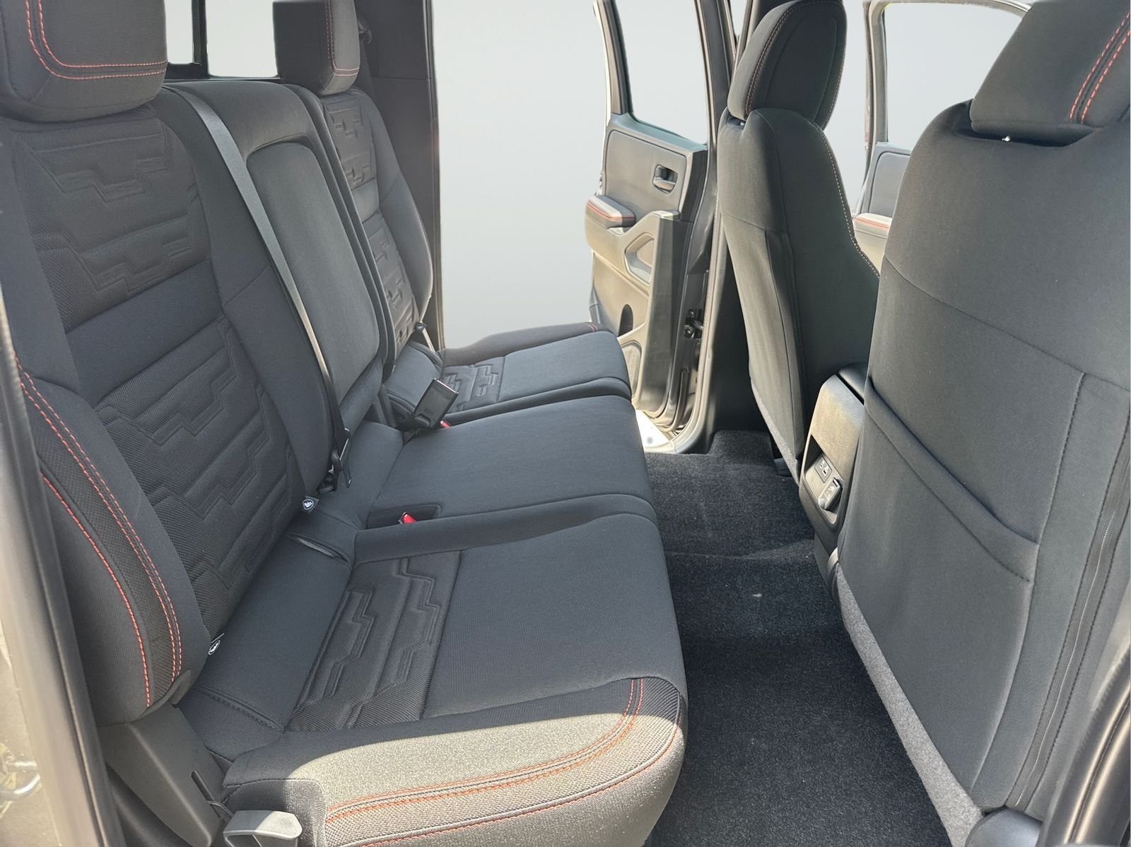 New 2026 Gray Nissan PRO-X image 38