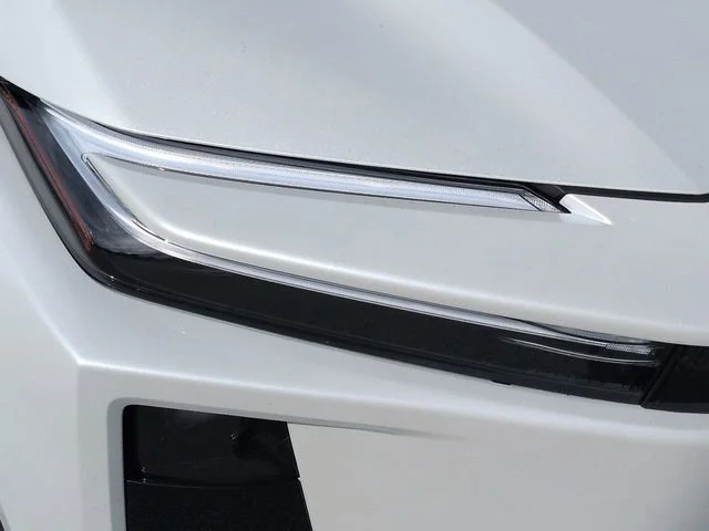 New 2026 Wind Chill Pearl Toyota SE image 10