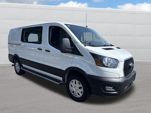Used 2025 Oxford White Ford Base image 11