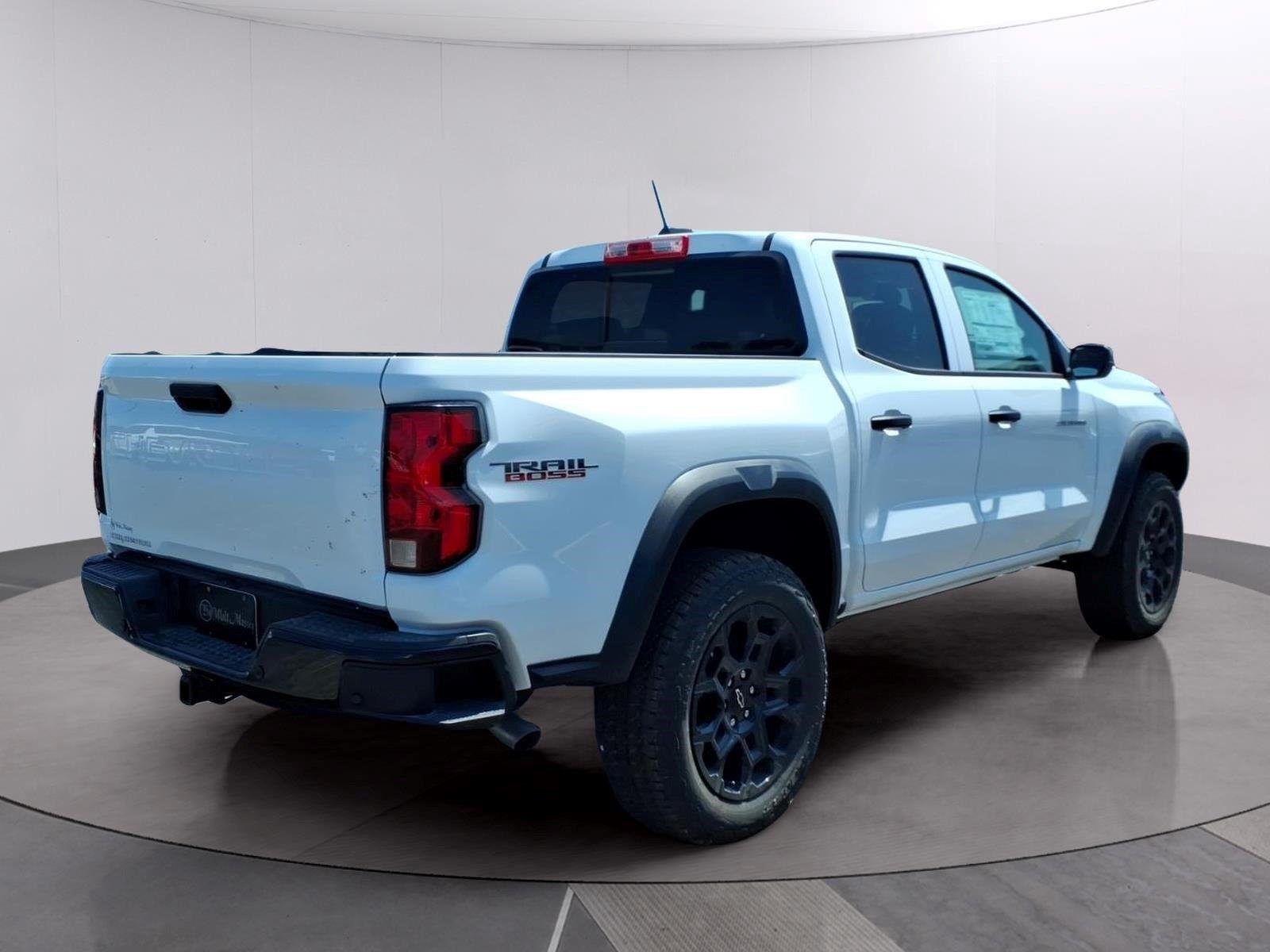 New 2026 Summit White Chevrolet Trail Boss image 5