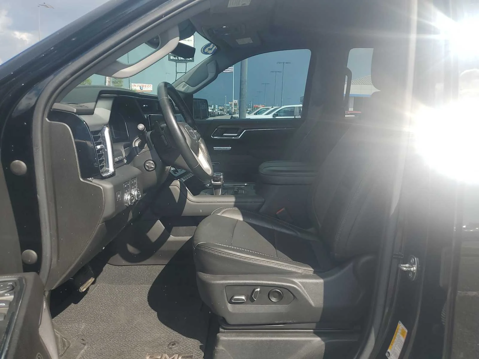 Used 2023 ONYX BLACK GMC Denali image 19