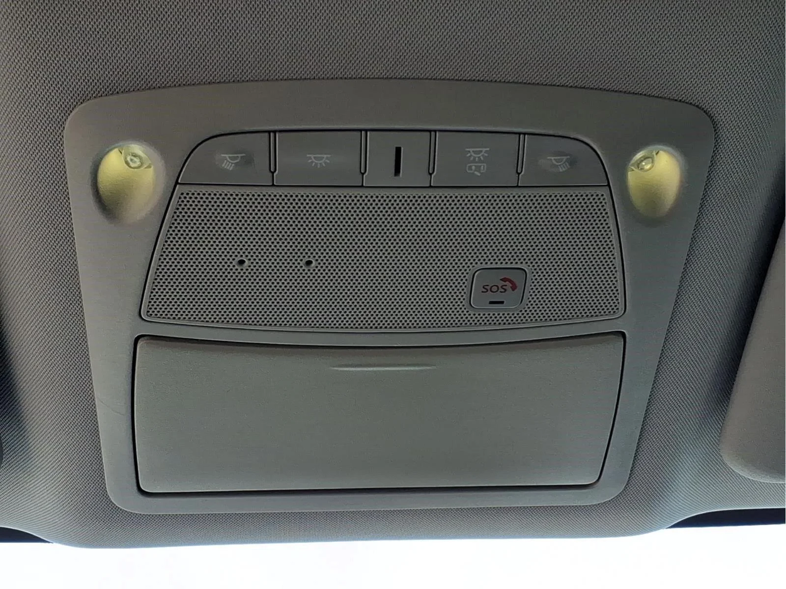 Used 2017 Magnetic Black Nissan SL image 14