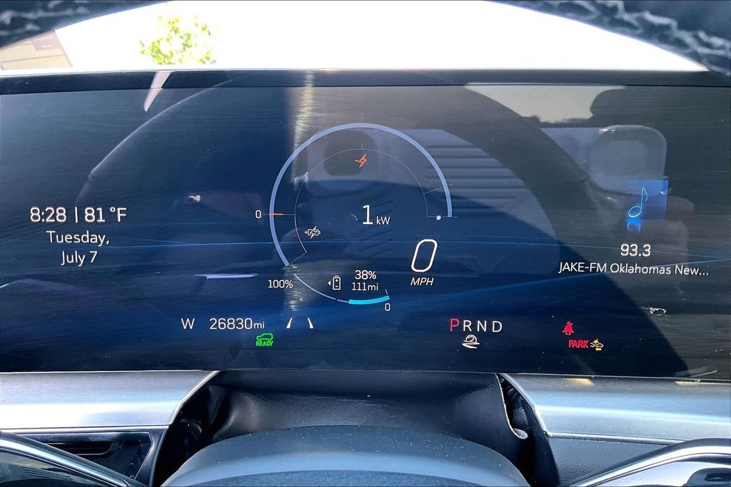 Used 2024 Green Cadillac Luxury image 22