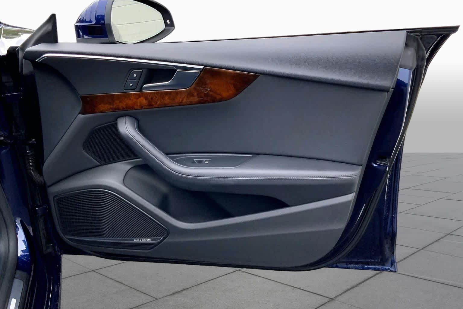 Used 2019 Navarra Blue Metallic Audi Premium Plus image 22
