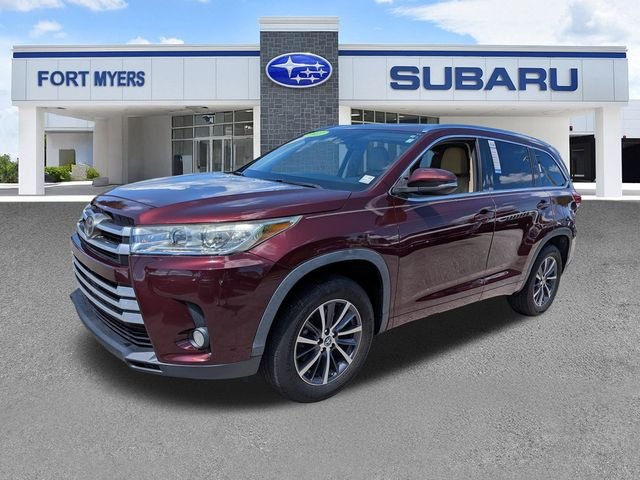 Used 2017 Red Toyota XLE image 8