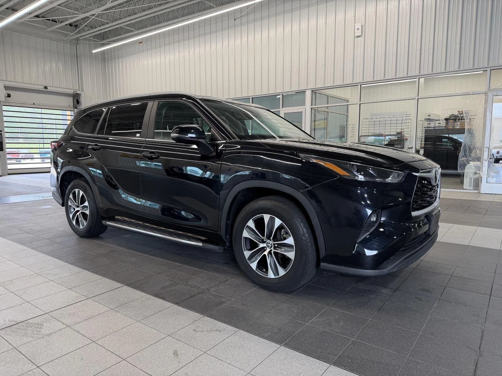 Used 2024 Midnight Black Metallic Toyota XLE image 3