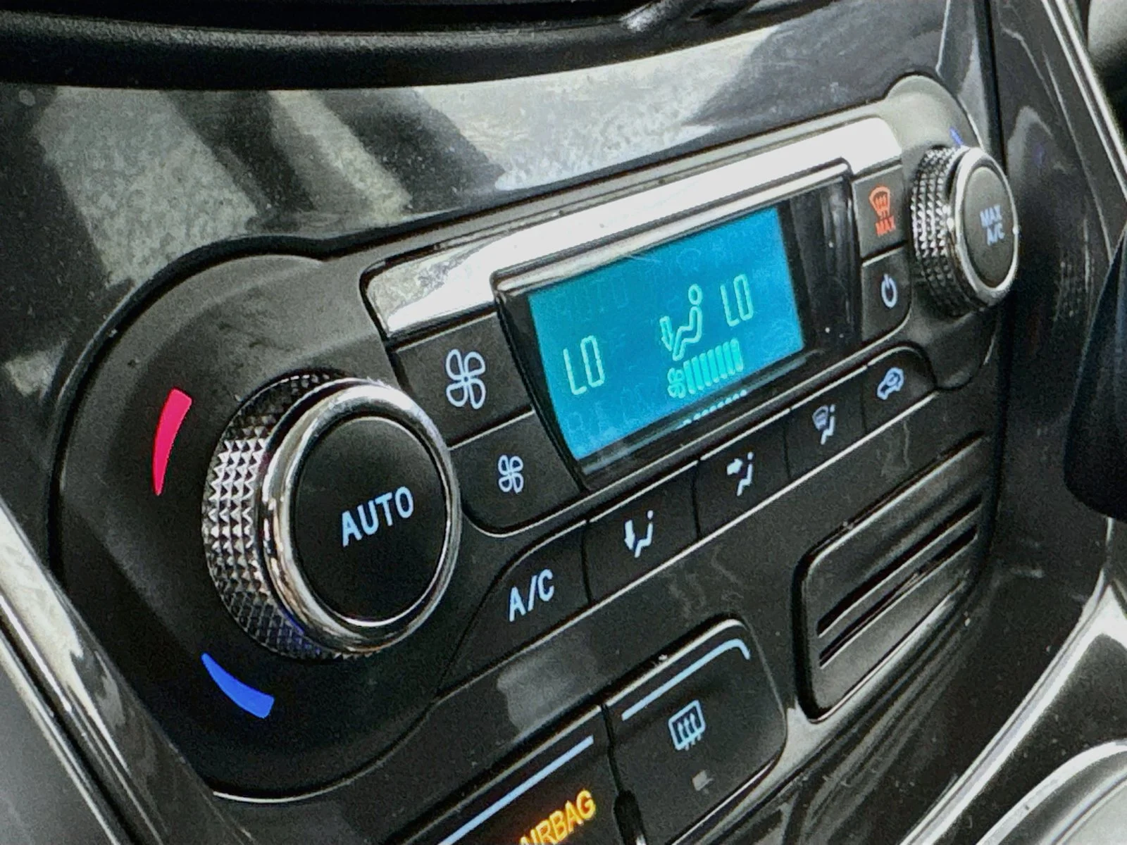 Used 2016 Black Ford Titanium image 19