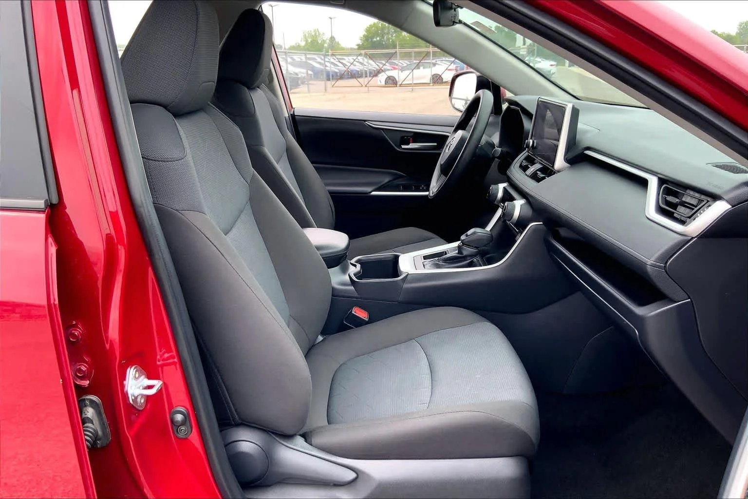 Used 2025 Ruby Flare Pearl Toyota XLE image 9