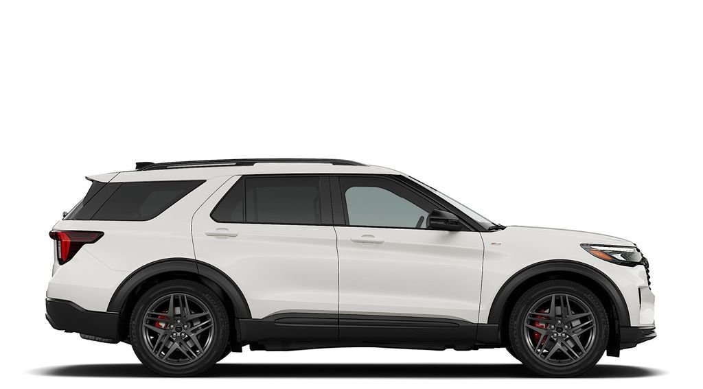 New 2027 Star White Metallic Tri-Coat Ford ST-Line image 5