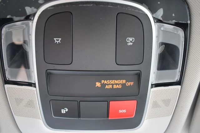 Used 2025 Red Hyundai SE image 32
