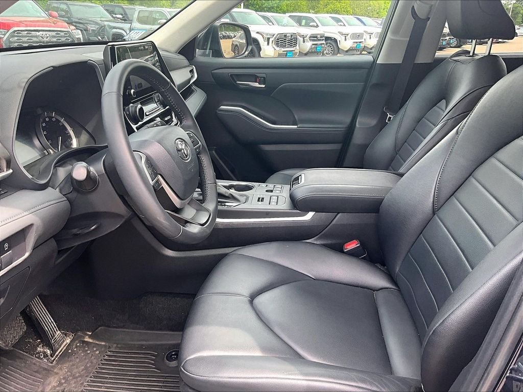 Certified Used 2024 Blue Toyota XLE image 4