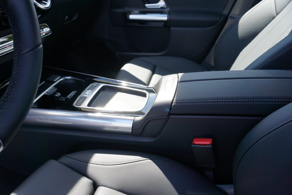 New 2026 Polar White Mercedes-Benz GLA 250 image 20