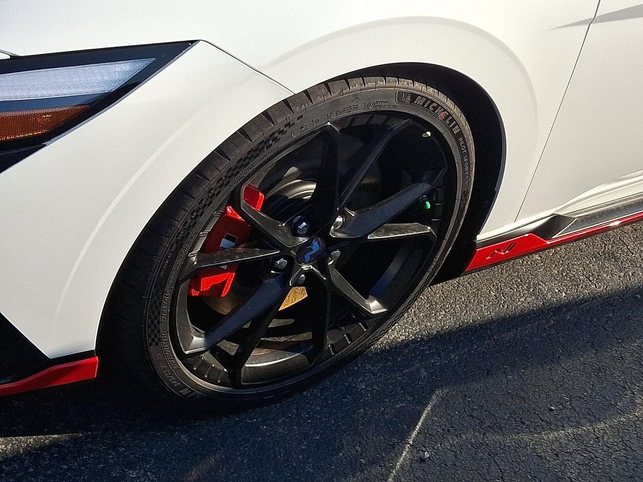 New 2026 Atlas White Hyundai Sedan image 4