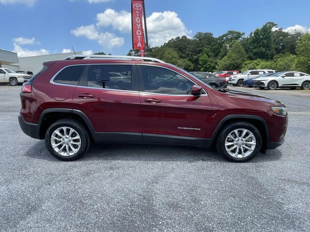 Used 2019 Jeep Cherokee Latitude with VIN 1C4PJLCB4KD222398 for sale in Sylacauga, AL