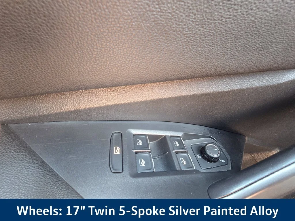 Certified Used 2024  Volkswagen 1.5T SE image 22