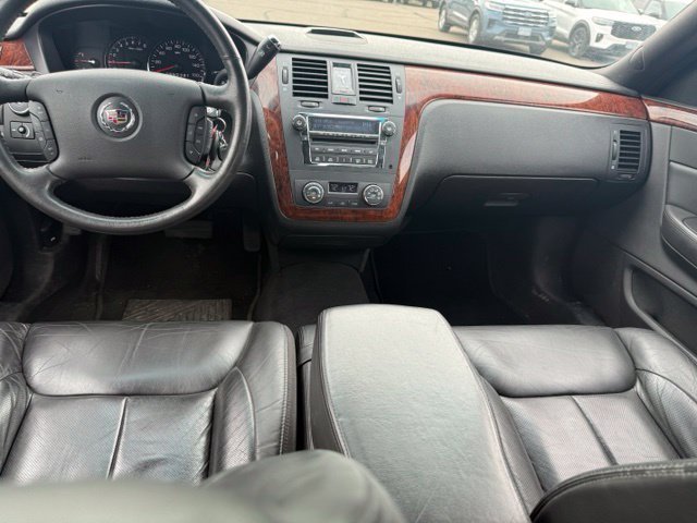 Used 2006 Beige Cadillac Base image 3