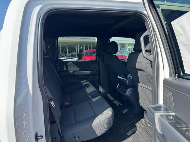 New 2026 Oxford White Ford XLT image 5