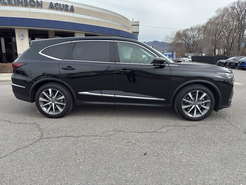 Certified Used 2025 Majestic Black Pearl Acura w/Technology Package image 8