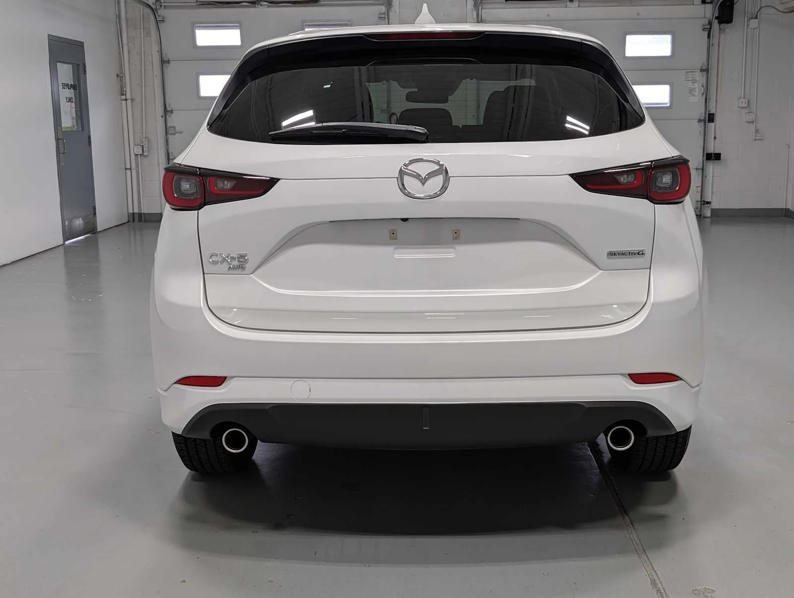 Certified Used 2025 Rhodium White Metallic Mazda 2.5 S Select Package image 9